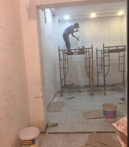 Tự hào là đơn vị cung cấp dịch vụ sửa chữa nhà tại quận 8 chuyên nghiệp, giá tốt nhất. Với đội thợ sửa nhà quận 8 có nhiều năm kinh nghiệm. Có kỹ sư và nhân viên kỹ thuật có trình độ chuyên môn cao, bám sát công trình 24/24. Nhận sửa chữa nhà lầu, sửa nhà cấp 4, sửa nhà trọ, nhà biệt thự, sửa căn hộ chung cư. Thi công sửa nhà tất cả các hạng mục từ nhỏ tới lớn. Nhận sửa phòng khách, phòng ngủ, phòng bếp, chống thấm tường, trần nhà, xây thêm phòng, toltet,…⇒ Liên hệ tư vấn O775.130.888 dich-vu-sua-chua-nha-tai-quan-8